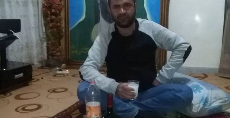 The Power and Comedy of a Single News Image