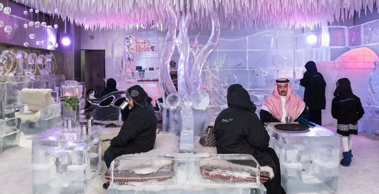 Garden of Delight: Dubai as a Stage of Pleasure, Power, and Modern Spectacle